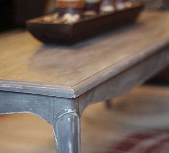 distressed-chalk-paint-coffee-table-mountainmodernlife.com
