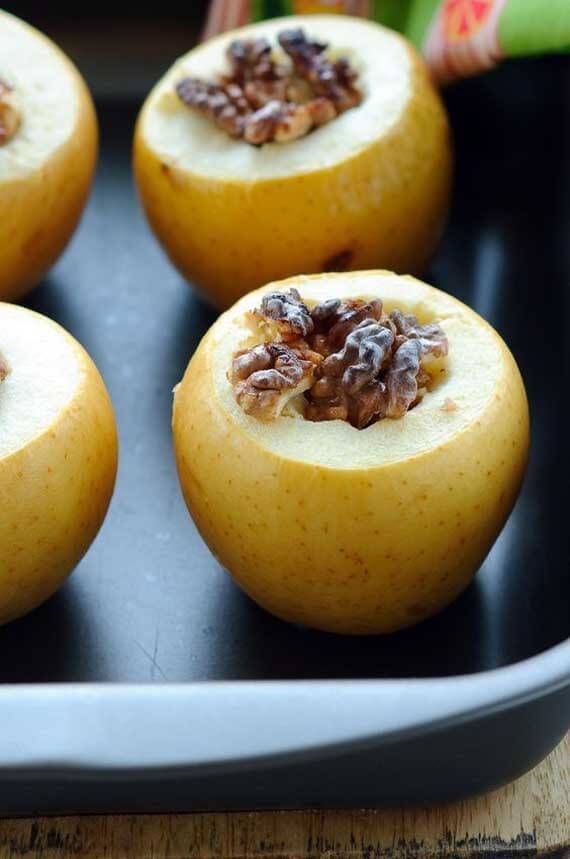 Clean Eating Pumpkin Spice Baked Apples via The Gracious Pantry