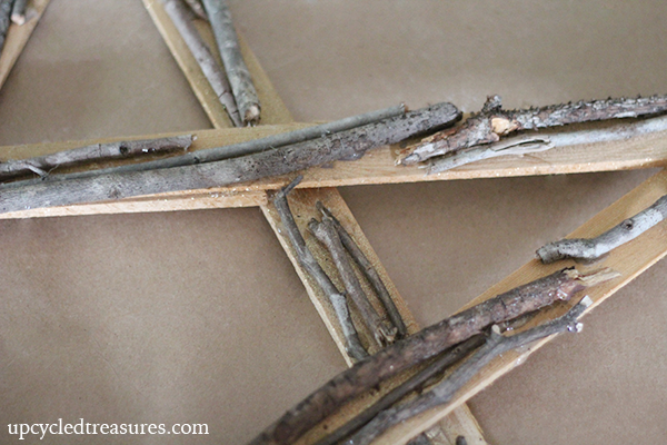 Want to bring your front door in on the Holiday spirit? Check out this detailed walk through on how to make a twig star wreath! UpcycledTreasures.com