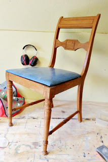 milk-paint-chair-makeover-before-ardenthanddesigns