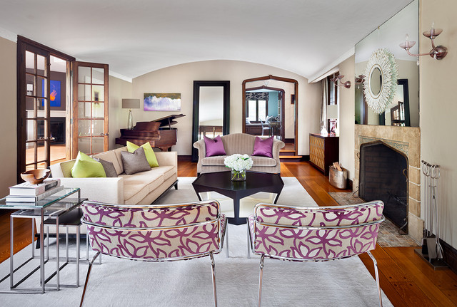 radiant-orchid-living-room-accents