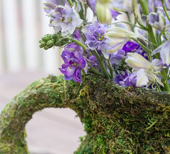 enchanted diy vase with larkspur flowers mountainmodernlife.com