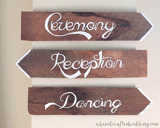 DIY Wedding Signs! Check out how to make your very own rustic wedding ceremony and reception signs! MountainModernLife.com