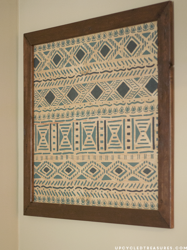 Like to create new and unique forms of art? Take a look at how you can easily create your own DIY Tribal Wall Art!! MountainModernLife.com