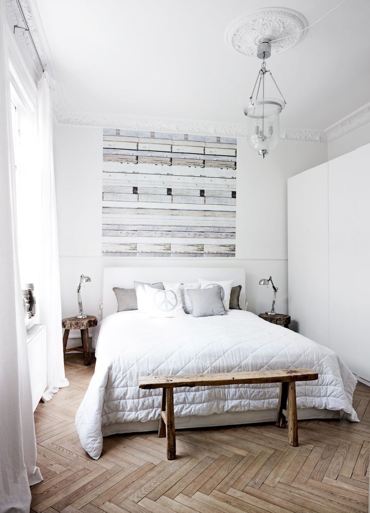 20 Modern Rustic Bedroom Retreats | upcycledtreasures.com