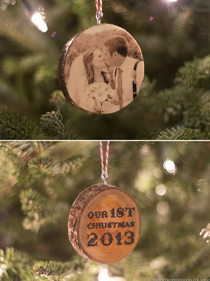 See how easy it is to create these photo Christmas ornaments from wood slices! mountainmodernlife.com