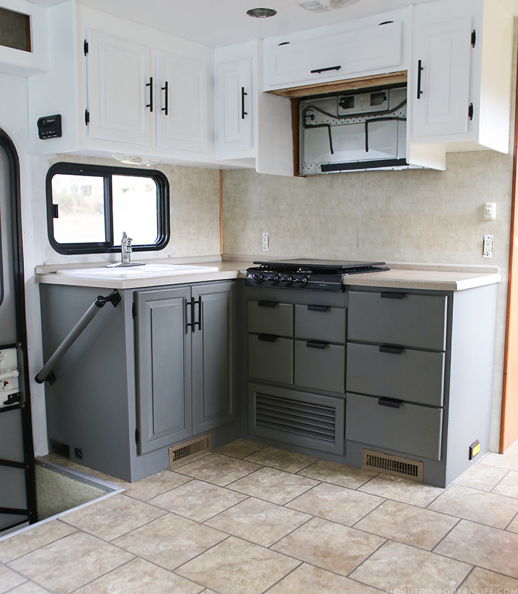 RV-painted-kitchen-cabinets-update-mountainmodernlife.com