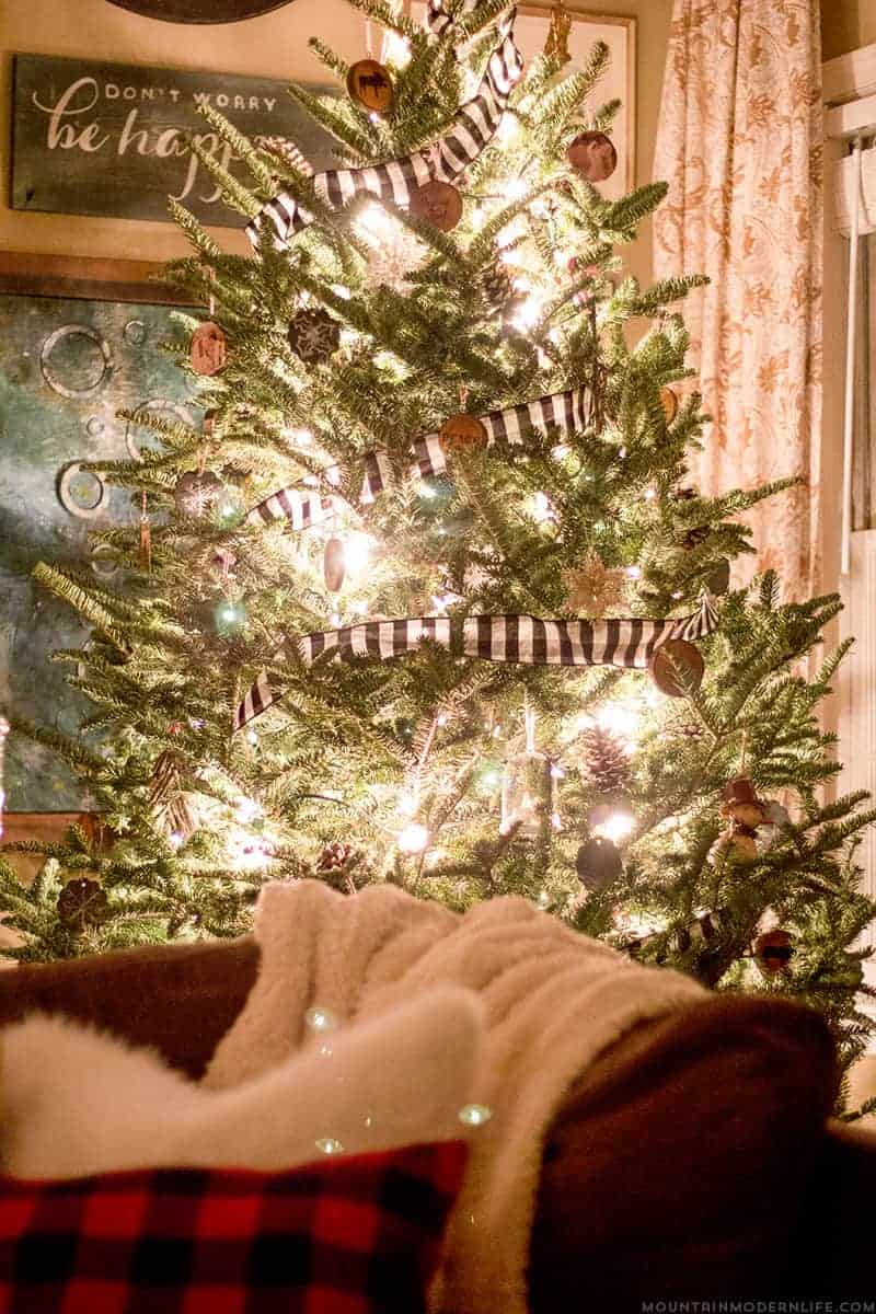 Rustic Christmas Tree with Buffalo Plaid Garland | MountainModernLife.com