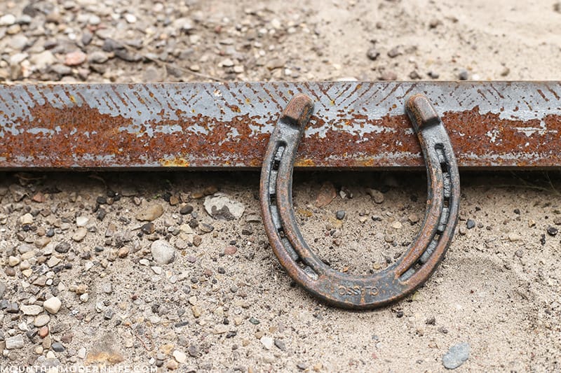 How to Make Metal Rust in Less than 10 Minutes - See how easy it is to create a rusty patina for an antique finish, using items you probably already have on hand. MountainModernLife.com 
