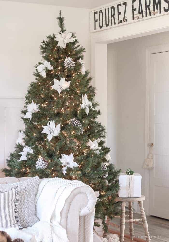 Rustic Farmhouse Christmas Tree | Love Grows Wild