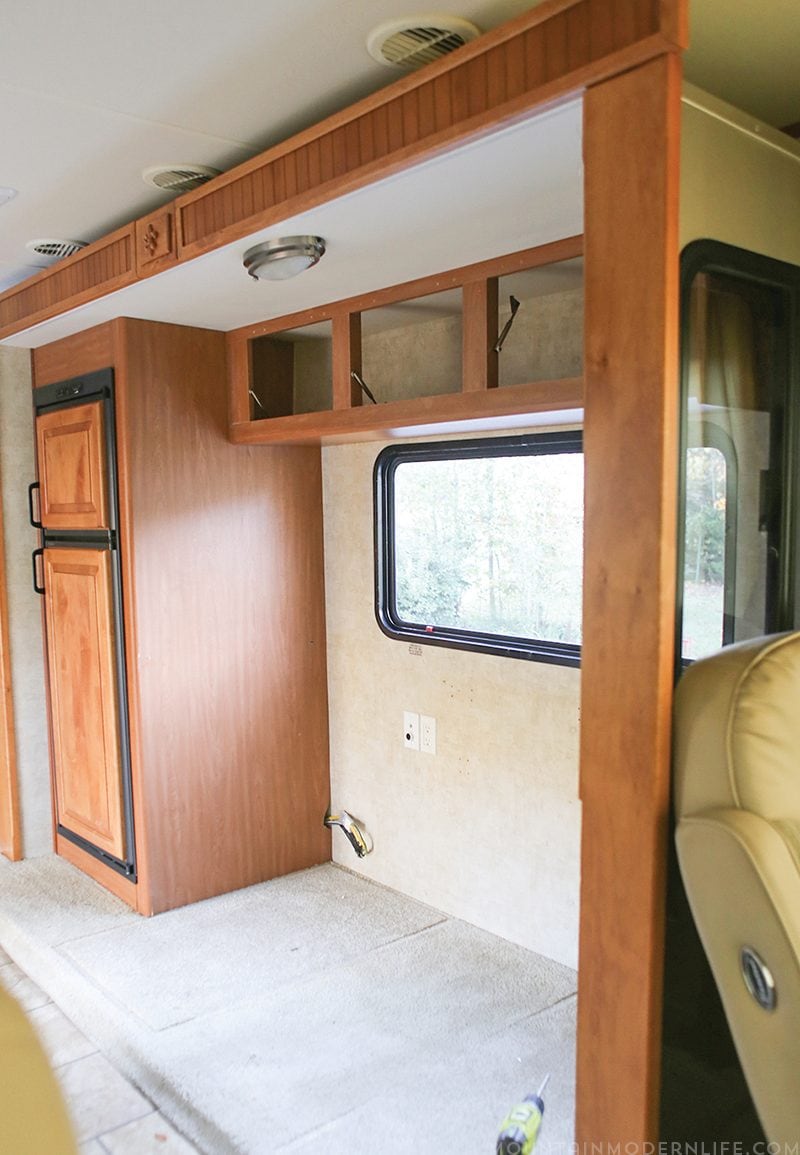 Looking for ways to add rustic character to your motorhome? Why not update the RV slide-out moulding? It's easier than you think! MountainModernLife.com