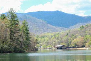 Looking for a weekend getaway or a place to day hike? Consider exploring Vogel State Park in the North Georgia Mountains. | Mountainmodernlife.com
