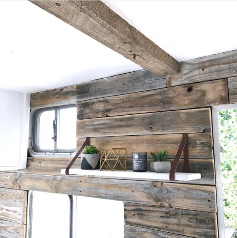 If white paint, various wood tones, and lots of texture is your thing, you'll love these rustic camper remodels! Photo Source: Den for our Cubs