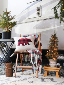 Christmas in the Camper! See how 15 RV bloggers decorate their tiny homes for the holidays! MountainModernLife.com