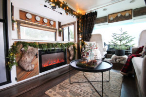 Cozy RV Christmas Tour | MountainModernLife.com #mycamperchristmas #RVtour