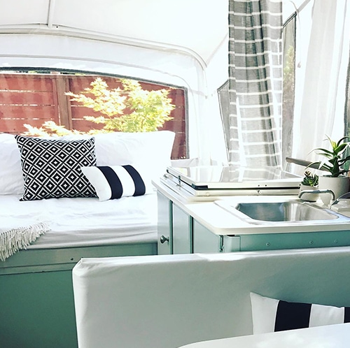 This Pop-Up Camper Makeover cost less than $200!