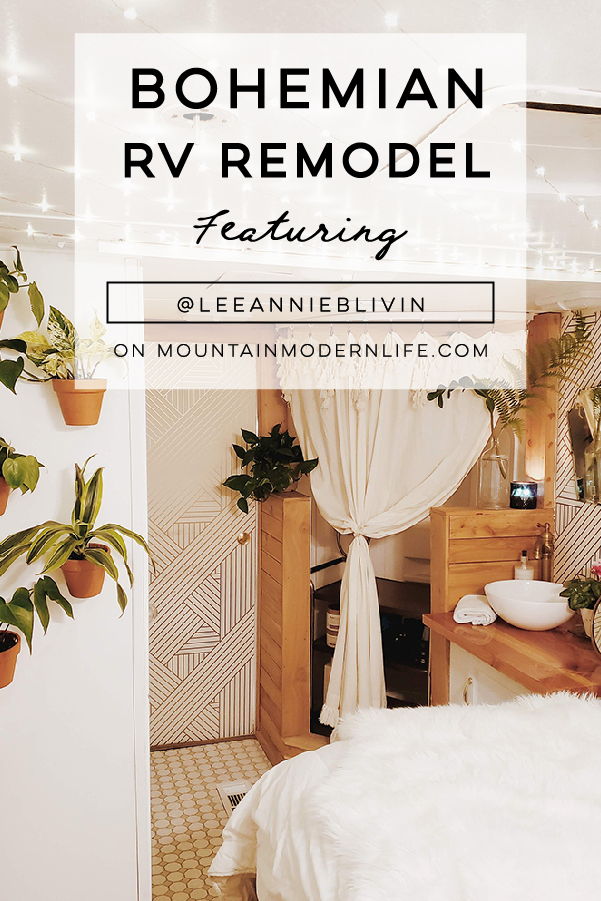 The interior of this bohemian 5th wheel is a botanical wonderland! Featuring @leeannieblivin on mountainmodernlife.com