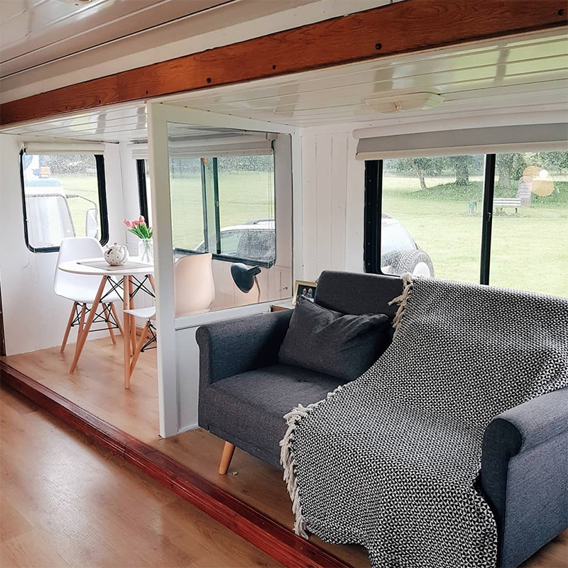 This couple travels around Ireland in their revamped caravan! Featuring @fifthwheel.fixerupper on MountainModernLife.com