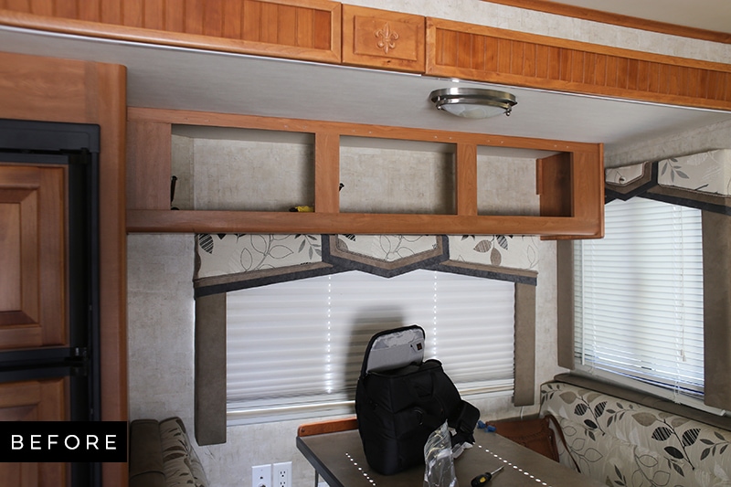 Outdated RV light fixture above dinette