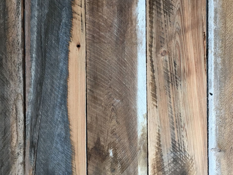 How to clean reclaimed wood (and get rid of bugs!) before you bring it into your home or RV | MountainModernLife.com