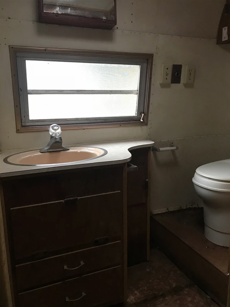 camper bathroom before remodel